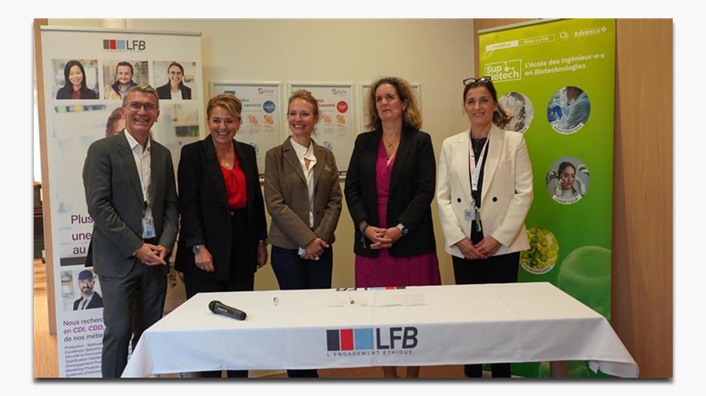 Vincent Loret, Directeur des Opérations Industrielles & Qualité du LFB, Virginie Scanu, DRH du LFB, Milena Stojkovic, Directrice des Relations Entreprises et Vanessa Proux Directrice Générale SupBiotech.